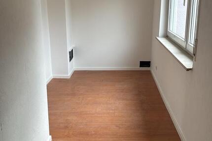 Wohnung Ludwigsburg Eglosheim - 3 Zimmer, 75 m&sup2;, 1.200&euro; | Angebot:25591081