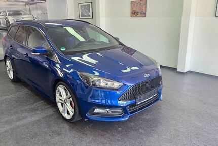 Ford Focus 140.000 km 9.990 &euro; Asperg/Ludwigsburg bei Stuttgart 71679