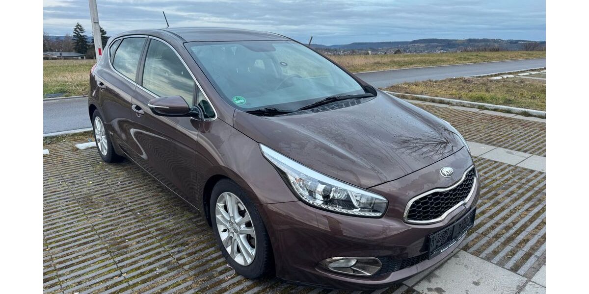 Kia ceed / Ceed 180.000 km 5.990 &euro; Öhringen 74613