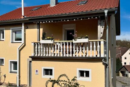 Haus Bretzfeld - 6 Zimmer, 108 m&sup2;, 1.440&euro; | Angebot:26568343