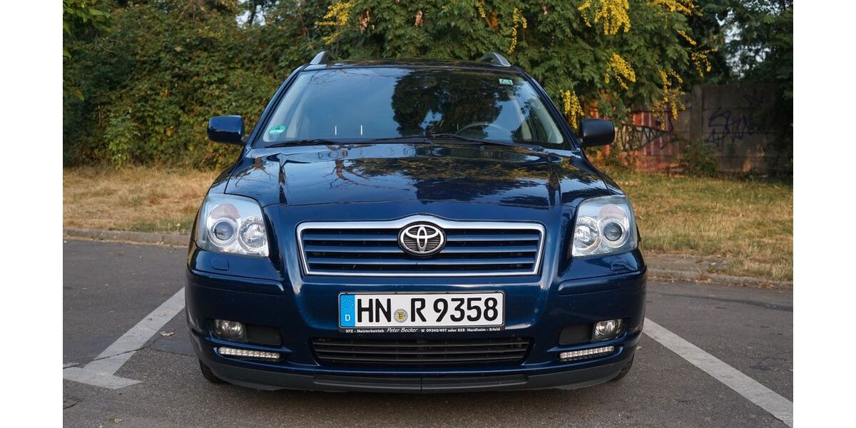 Toyota Avensis 213.426 km 3.600 &euro; Heilbronn 74080