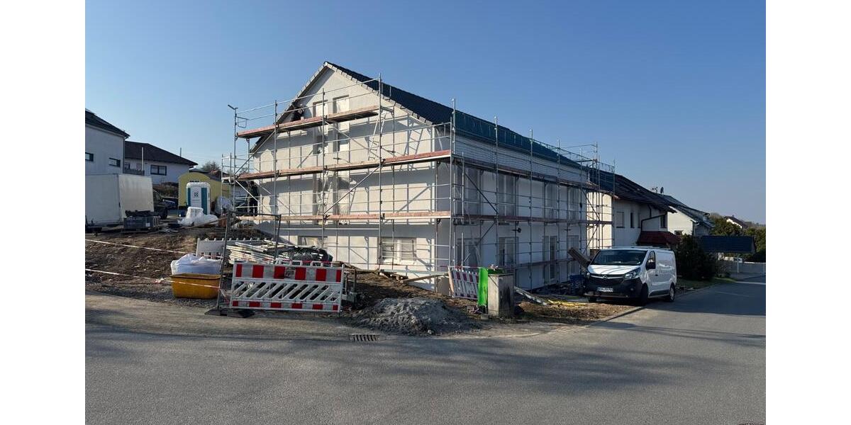 Doppelhaushälfte Möckmühl - 7 Zimmer, 183 m&sup2;, 1.550&euro; | Angebot:26022865