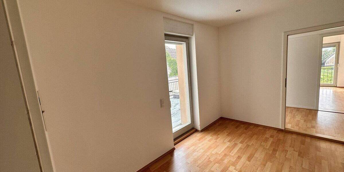 Etagenwohnung Sinsheim-Hilsbach Hilsbach - 3 Zimmer, 79 m&sup2;, 890&euro; | Angebot:26877216
