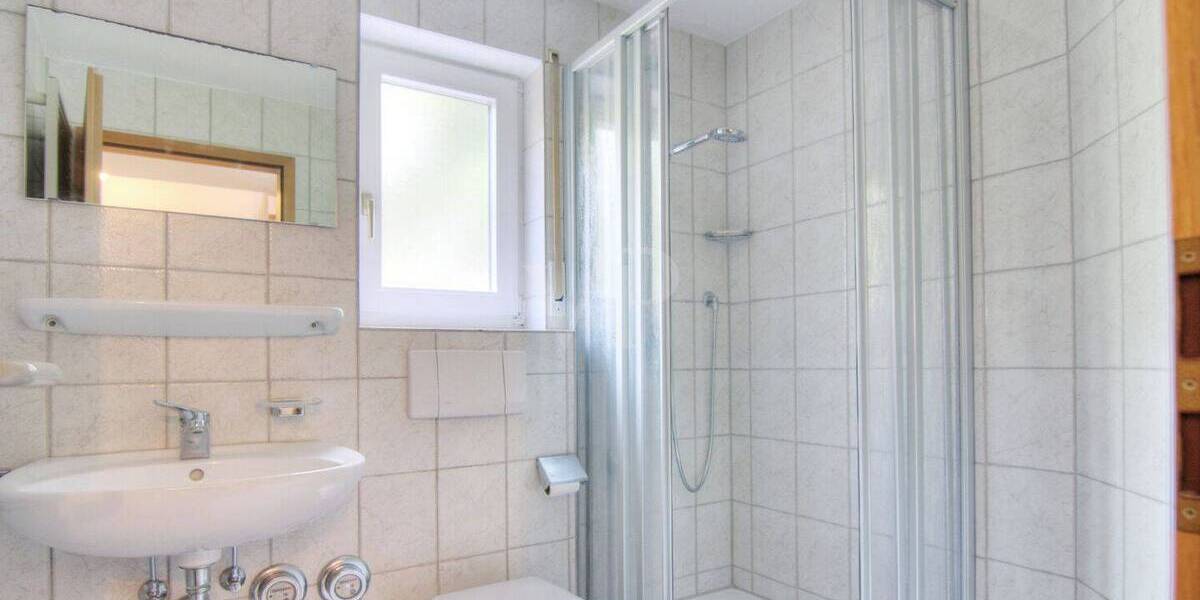 Doppelhaushälfte Weinsberg - 8 Zimmer, 165 m&sup2;, 1.990&euro; | Angebot:26820278