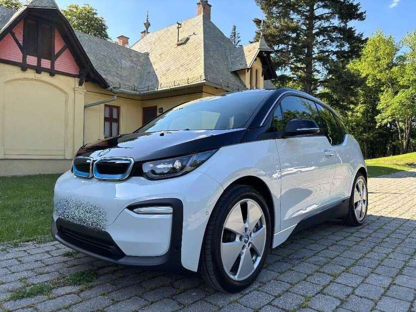 i3