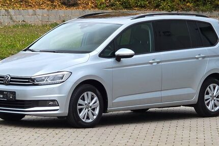 VW Touran 114.110 km 25.990 € Kürnbach 75057