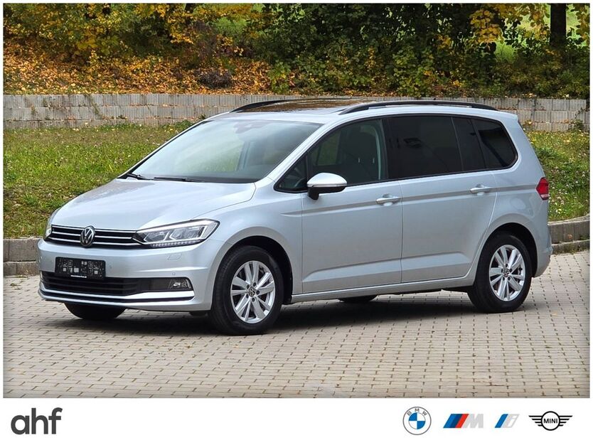 VW Touran 114.110 km 25.990 € Kürnbach 75057