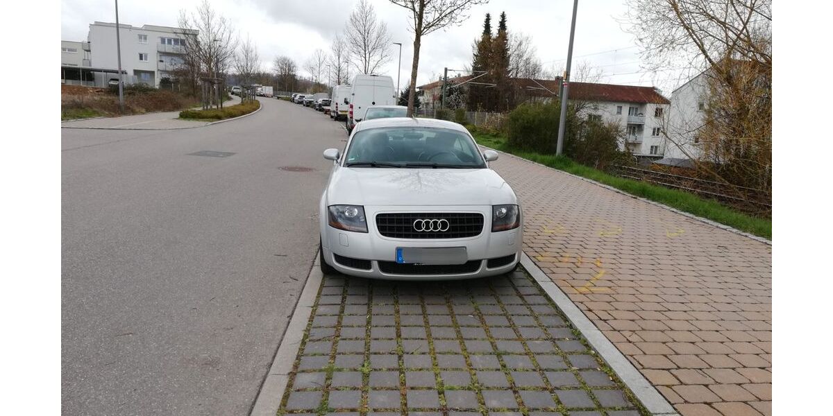 Audi TT 200.000 km 3.000 &euro; Weinsberg 74189