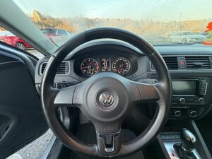 VW Jetta VI 1.4 DSG Mechatronik / Getriebeprobleme 144.000 km 3.990 &euro; Neckarsulm 74172
