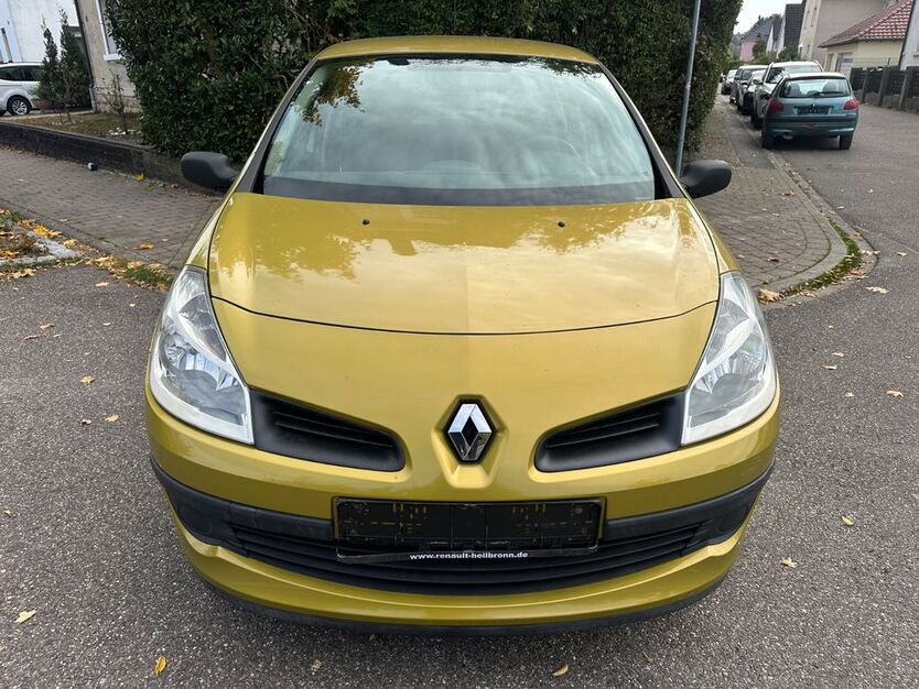 Renault Clio 197.000 km 2.900 € Bad Friedrichshall 74177