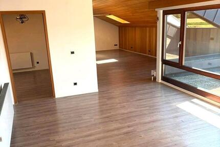 Wohnung Erlenbach - 2.5 Zimmer, 89 m&sup2;, 935&euro; | Angebot:26283878