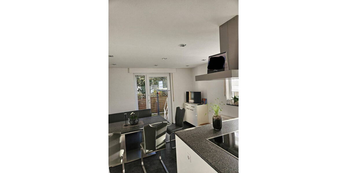 Mehrfamilienhaus, Wohnhaus Offenau - 9 Zimmer, 295 m&sup2;, 695.000&euro; | Angebot:26061648