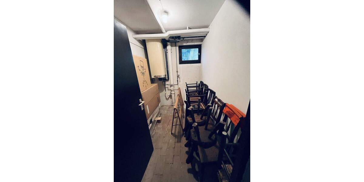 Feines Einfamilienhaus mit großer Einliegerwohnung 1 zimmer