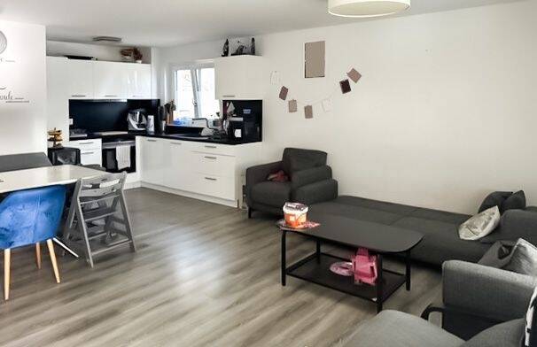 Helle 3-Zimmer-Wohnung mit Terrasse 3 zimmer