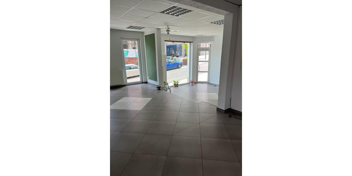 Attraktive Ladenfläche in Stadtmitte zu vermieten zimmer