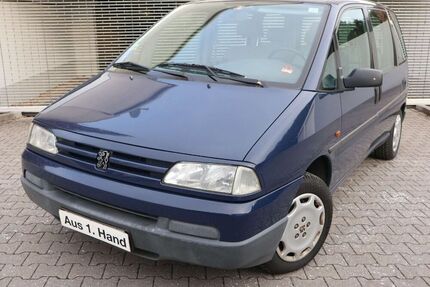 Peugeot 806