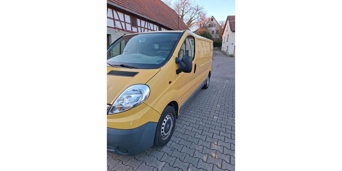 Opel Vivaro 90.000 km 6.350 &euro; Neuenstein- Deutschland 74632