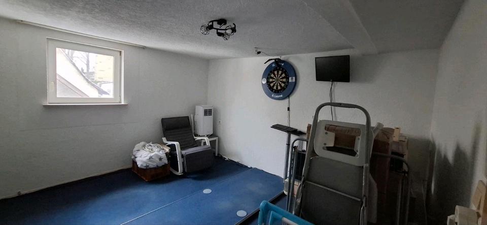 3-zimmer Wohnung 70m mit keller 2 Stellplätze zimmer