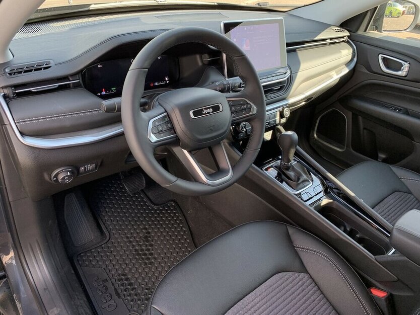 Compass 1.5 Mild-Hybrid Altitude Automatik