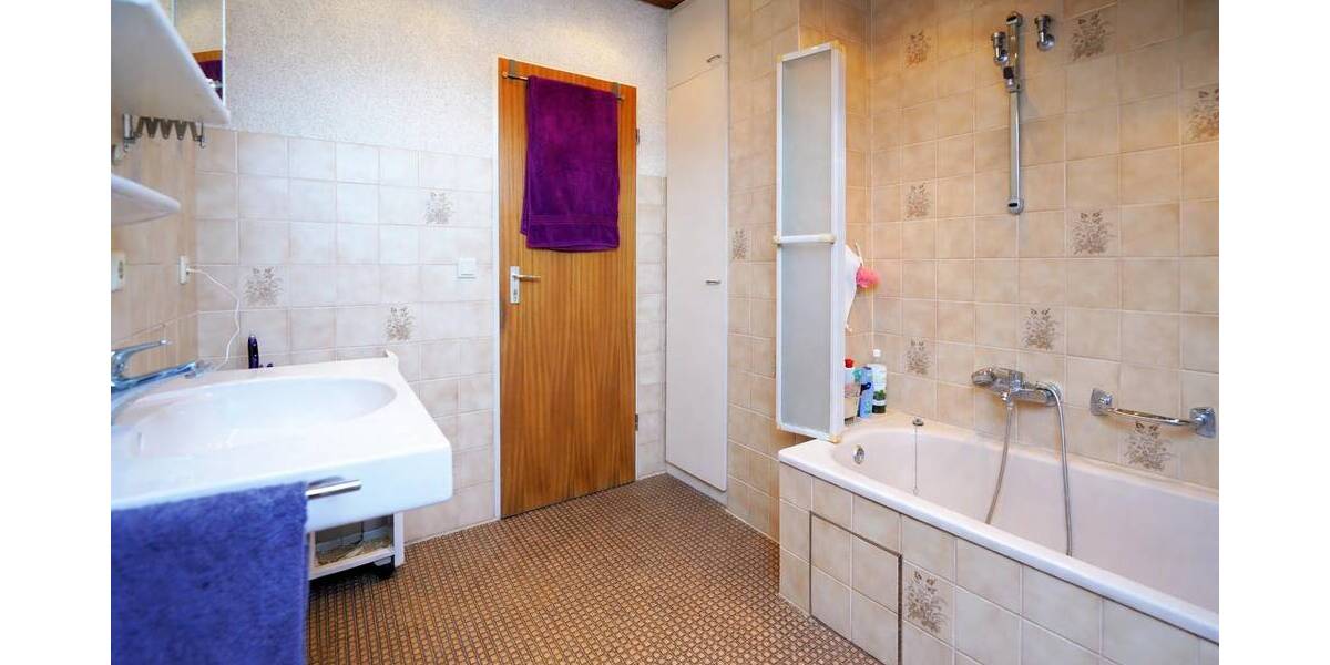 Etagenwohnung Bad Rappenau - 2 Zimmer, 74 m&sup2;, 199.000&euro; | Angebot:26585268