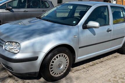 VW Golf 166.500 km 1.399 &euro; Heilbronn 74074