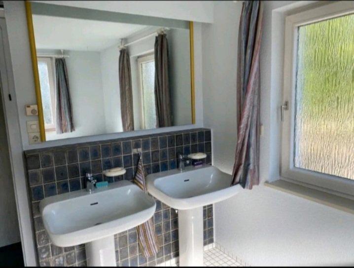 Doppelhaushälfte Backnang - 7 Zimmer, 175 m&sup2;, 330.000&euro; | Angebot:26803132