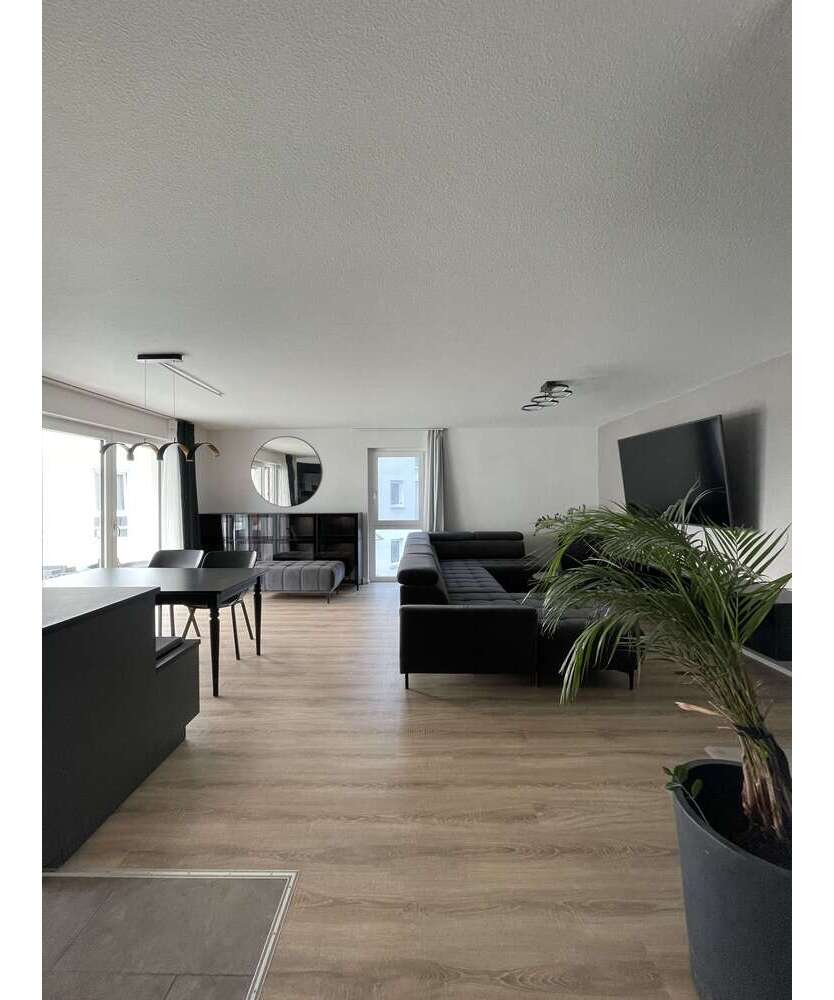 Wohnung zum Mieten in Sachsenheim 1.190 € 91.6 m²