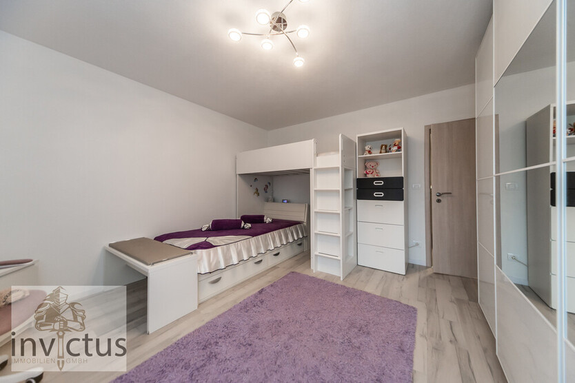 Modernisiertes Wohnung mit Balkon & Tiefgaragenstellplatz – zentral und ruhig gelegen 3 zimmer