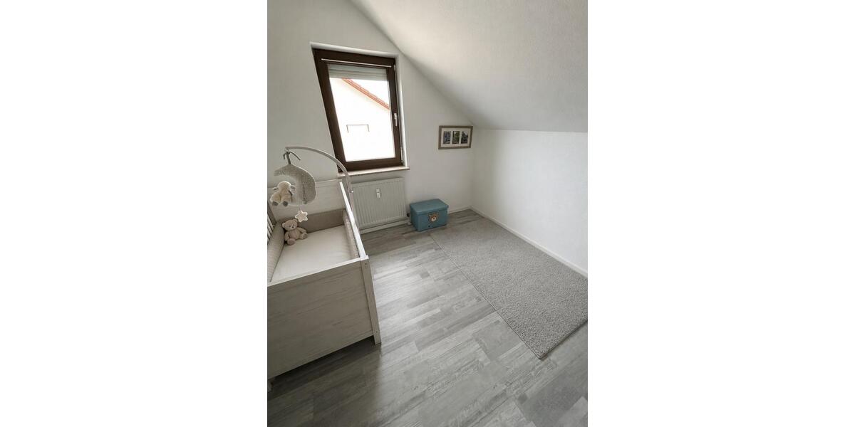 Dachgeschoßwohnung Öhringen - 3 Zimmer, 77 m&sup2;, 269.000&euro; | Angebot:26837812