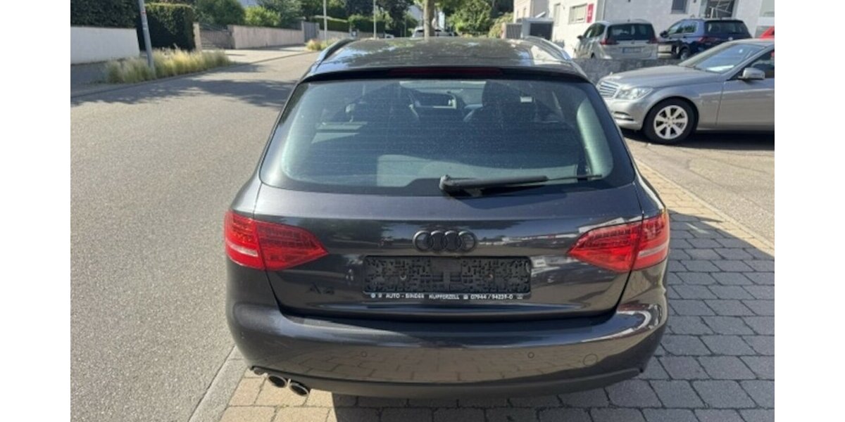 Audi A4 2.0 TDI S- line Sportpaket plus 268.000 km 5.490 &euro; Neckarsulm 74172