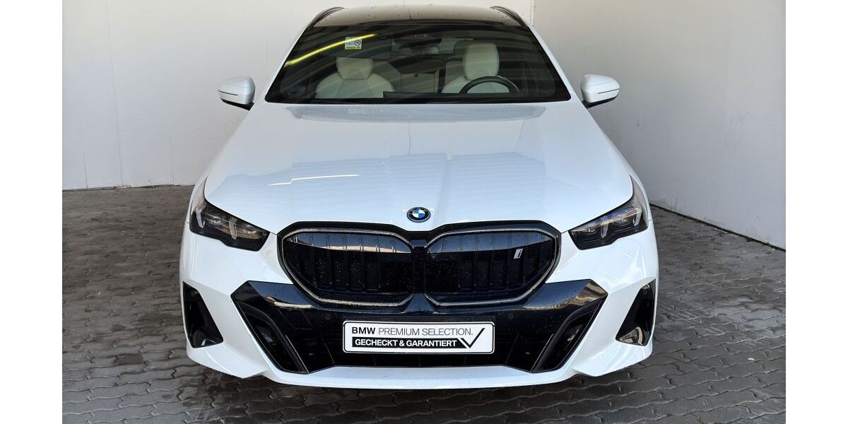 BMW i5 25.100 km 57.490 &euro; Heilbronn 74076