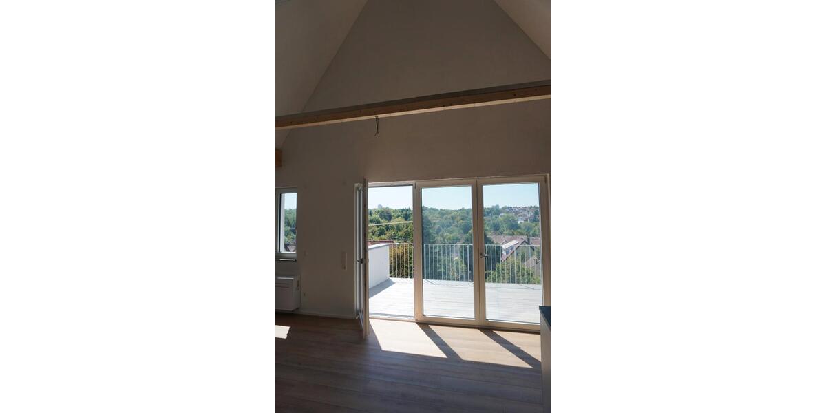Etagenwohnung Ludwigsburg Hoheneck - 3 Zimmer, 94 m&sup2;, 1.590&euro; | Angebot:27570582