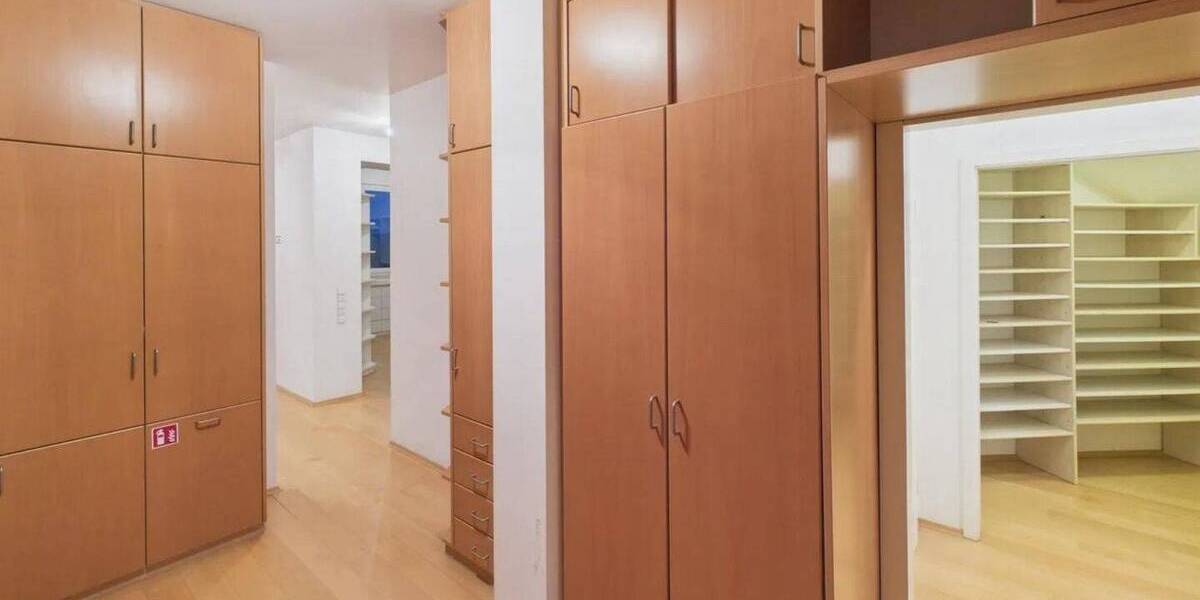 Einfamilienhaus Heilbronn Böckingen - 1 Zimmer, 520 m&sup2;, 1.450.000&euro; | Angebot:26188523