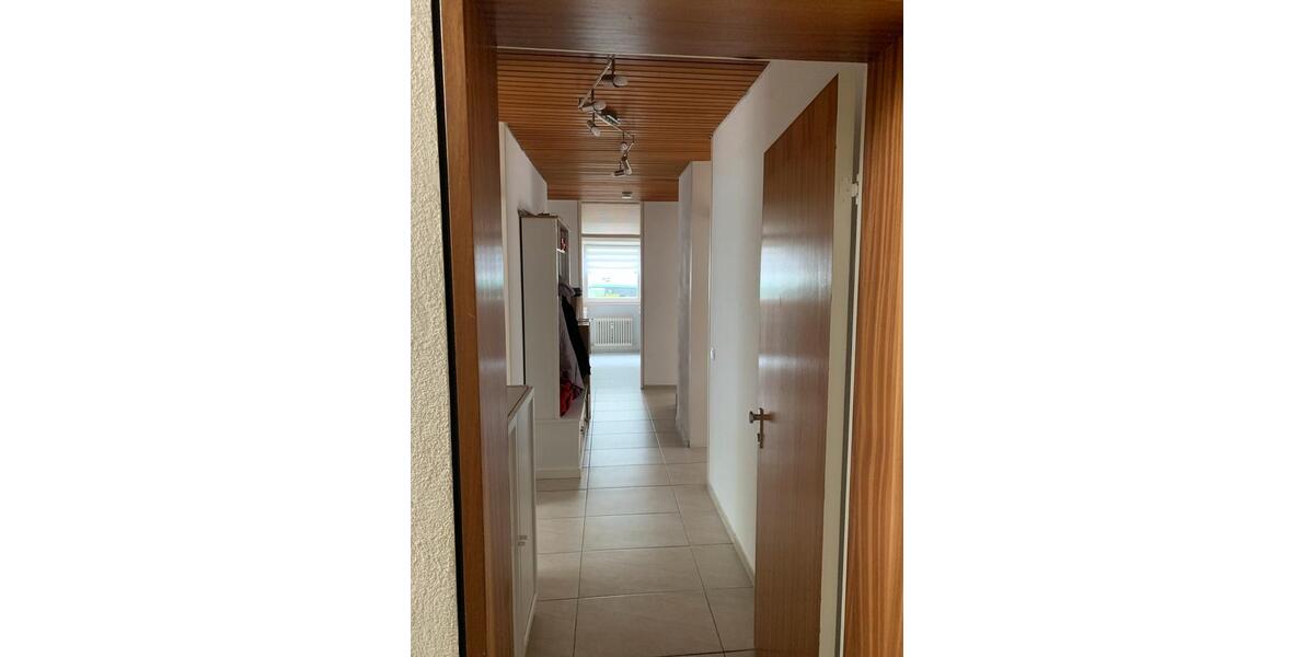 Etagenwohnung Marbach am Neckar - 4 Zimmer, 84 m&sup2;, 330.000&euro; | Angebot:26483837