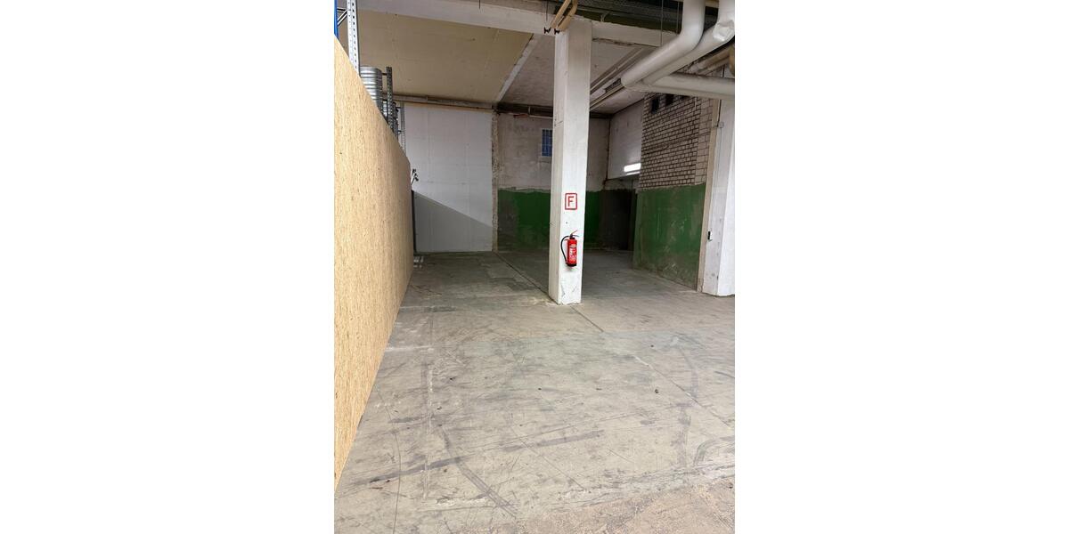 Lagerfläche 65 m² zu vermieten – ebenerdig, ab sofort verfügbar zimmer