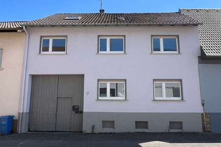 Haus zum Kaufen in Kraichtal Unteröwisheim 219.000 € 153 m² 5 zimmer