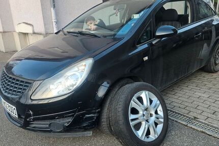 Opel Corsa 132.000 km 2.700 &euro; Heilbronn 74076