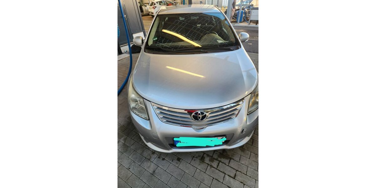 Toyota Avensis 186.500 km 3.800 &euro; Heilbronn 74080