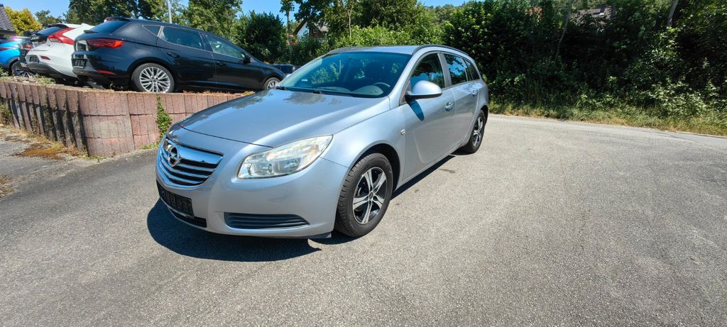Opel Insignia 136.200 km 2.990 &euro; Elztal-Dallau 74834
