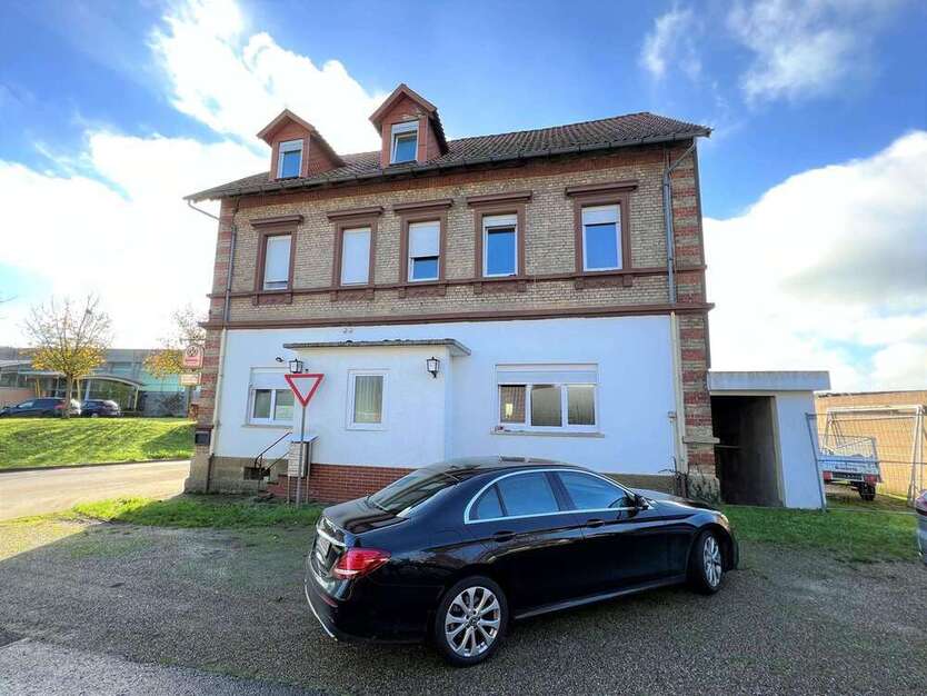 Haus zum Mieten in Eppingen 3.000 € 269 m²