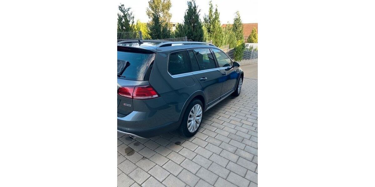 VW Golf 194.000 km 13.500 &euro; Leingarten 74211