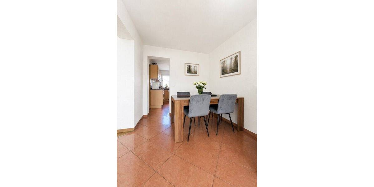 Reihenmittelhaus Sachsenheim / Kleinsachsenheim Kleinsachsenheim - 4 Zimmer, 103 m&sup2;, 395.000&euro; | Angebot:26904091