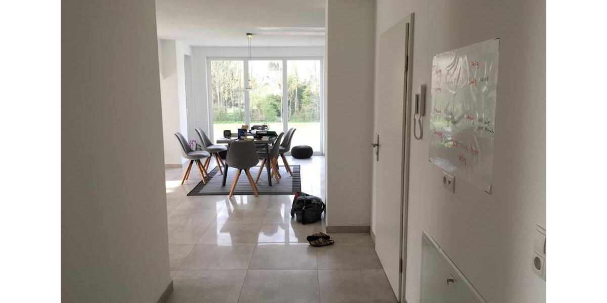 Etagenwohnung Pfaffenhofen - 4.5 Zimmer, 139 m&sup2;, 1.390&euro; | Angebot:24707444