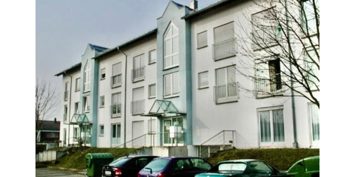 Kaufpreis : 6.480 € = 4,5 % - 1 ZW 30m² 1.OG + TG in Ludwigsburg 1 zimmer