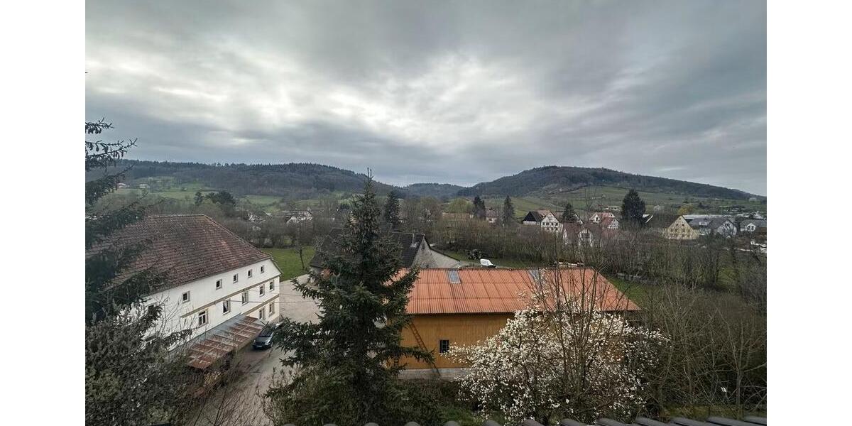 Dachgeschoßwohnung Pfedelbach - 3 Zimmer, 80 m&sup2;, 245.000&euro; | Angebot:26413205