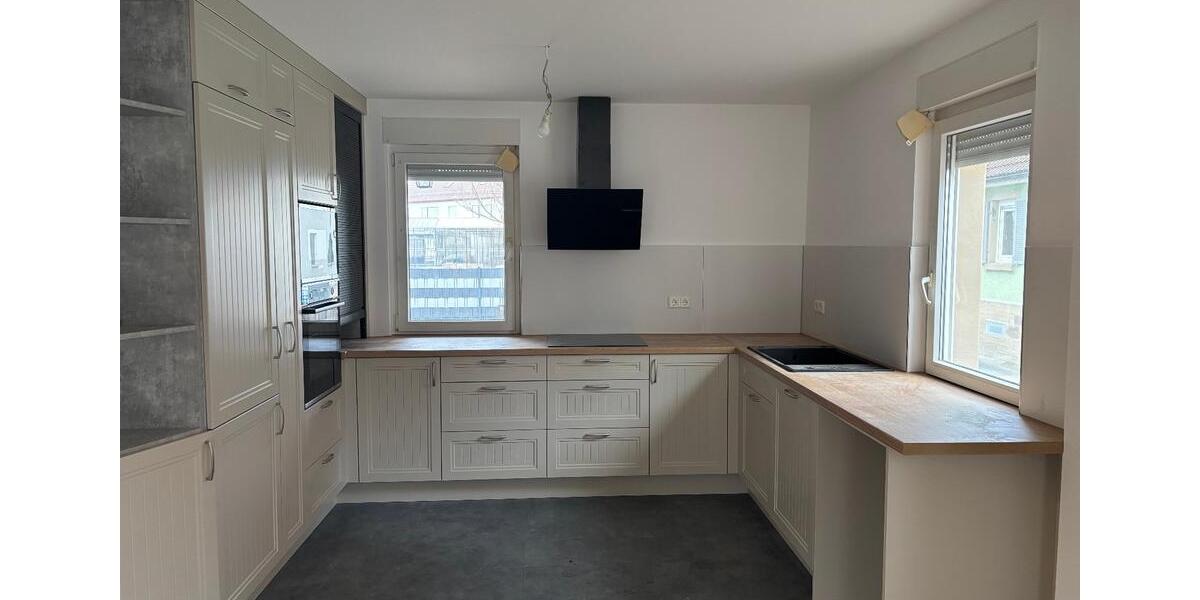 Einfamilienhaus Schwaigern - 4 Zimmer, 120 m&sup2;, 1.700&euro; | Angebot:24977745