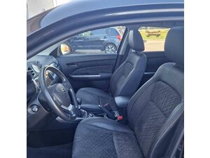 Suzuki Vitara 1.4 Boosterjet Hybrid Comfort + SHINKAI 53.235 km 18.990 &euro; Obrigheim-Asbach 74847