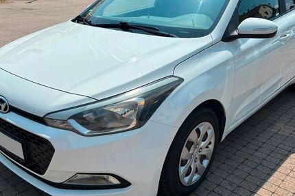 Hyundai i20 111.500 km 6.400 &euro; Flein 74223