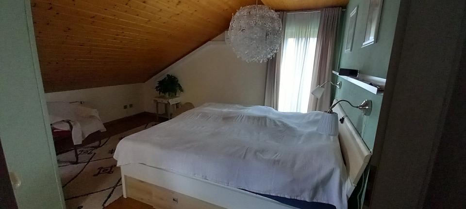 Doppelhaushälfte Brackenheim - 3 Zimmer, 115 m&sup2;, 510.000&euro; | Angebot:26878670