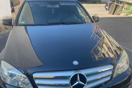 Mercedes-Benz 200 181.000 km 9.500 &euro; Möglingen 71696